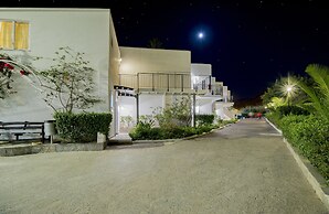Horizon Beach Hotel