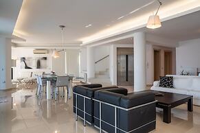 Blue Oasis Luxury Villa