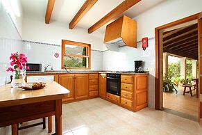 Villa - 4 Bedrooms with Pool and WiFi - 108753