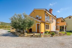 House In The Vineyards