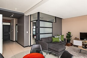 The Vantage Unit 12