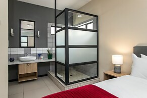 The Vantage Unit 12