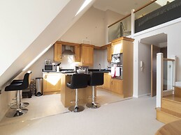 Adelaide Place