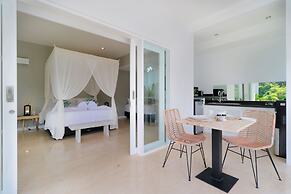 Limitless Jungle Villas Complex, 5 BR, Ubud With Staff