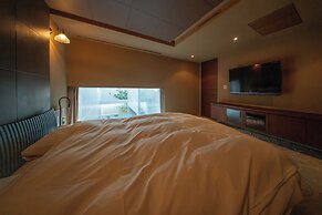 Azabu Modern House
