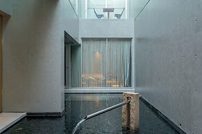 Azabu Modern House
