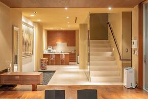 Azabu Modern House
