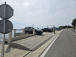 Indy's Beach Apartments