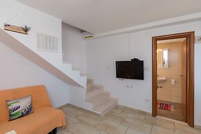 Apartments Lovro