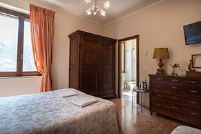 Villa Val d'Olivi
