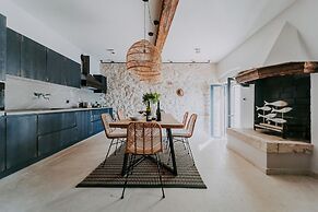 Seafront Palazzo Rovinj With Private sea Access