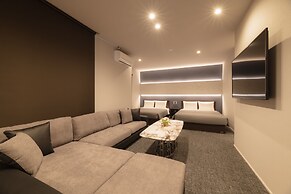 GRAND BASE Hakata Premium
