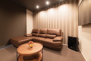 GRAND BASE Hakata Premium