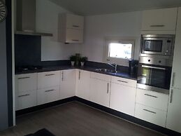 Well-kept Chalet not far From the Biesbosch