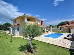 Rustic Villa in Vodnjan With Private Pool