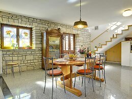 Holiday Home Vodnjan With Private Pool