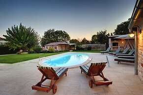 Holiday Home in Golas With Private Pool