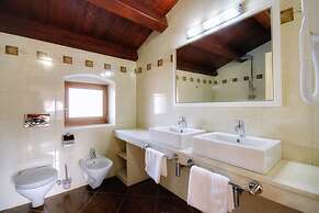 Holiday Home in Golas With Private Pool