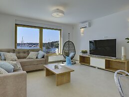 Beautiful Villa by the sea