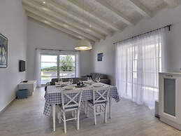 Modern Villa Histria With Pool and View