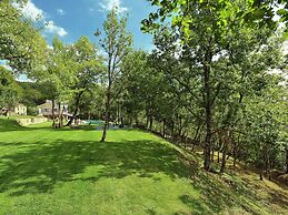 Magnificent Villa in Groznjan With High-end Kitchen & Pool