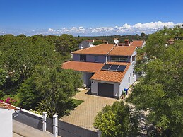 Villa in Pula Near Beach With Private Pool