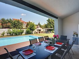 Villa in Pula Near Beach With Private Pool