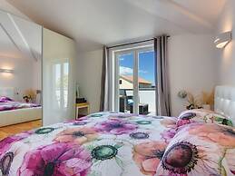Villa in Pula Near Beach With Private Pool