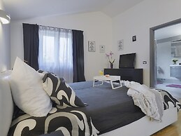 Villa in Pula Near Beach With Private Pool