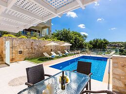 Villas in Crete With Private Pool & Beaches