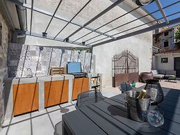 Luxurious Holiday Home in Porec