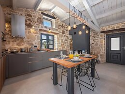 Luxurious Holiday Home in Porec