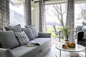 Private Island Bungalow Stay