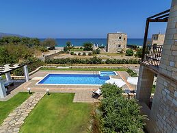 Villa in Kamisiana With Private Pool & Beach