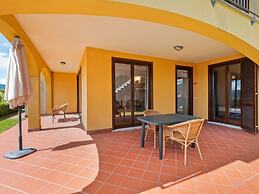 Spacious Apartment in Rancone With Lake View