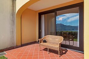 Spacious Apartment in Rancone With Lake View
