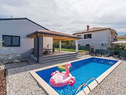 Villa in Novigrad With Private Pool and Beach
