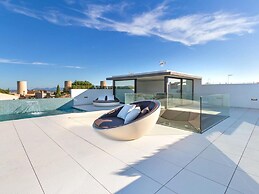Villa in Buger With Rooftop Pool & Scenic Views