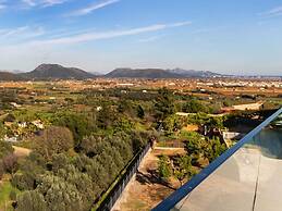 Villa in Buger With Rooftop Pool & Scenic Views