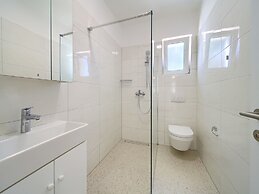Villa in Cres With Sea Views & Pool