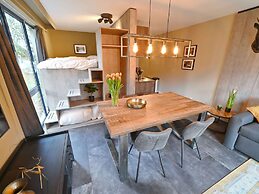 Modern Apartment With Terrace