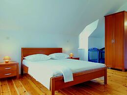 Villa in Sumartin Near Beach & Private Pool