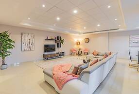 GLOBALSTAY. Private Pool Villas and Townhomes