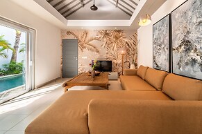 Splendid Private Villa, 2 BR, Canggu With Staff