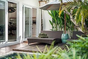 Splendid Private Villa, 2 BR, Canggu With Staff