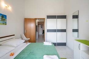 Laidback Apartments