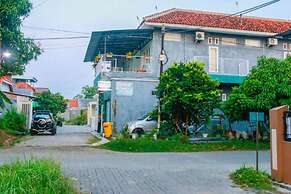 Kozi Kost Paviliun