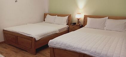 Dong Phuong Hotel