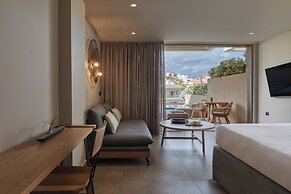 Castello Infinity Suites - Adults Only