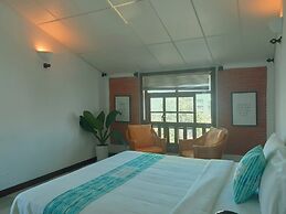 Cala South Beach Villas
